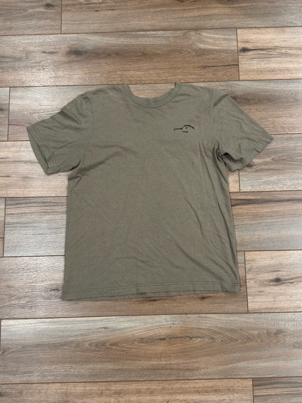 DUX WATERFOWL Casual Khaki Green Graphic Hunting Short Sleeve Tee | Size Small - Picture 3 of 3